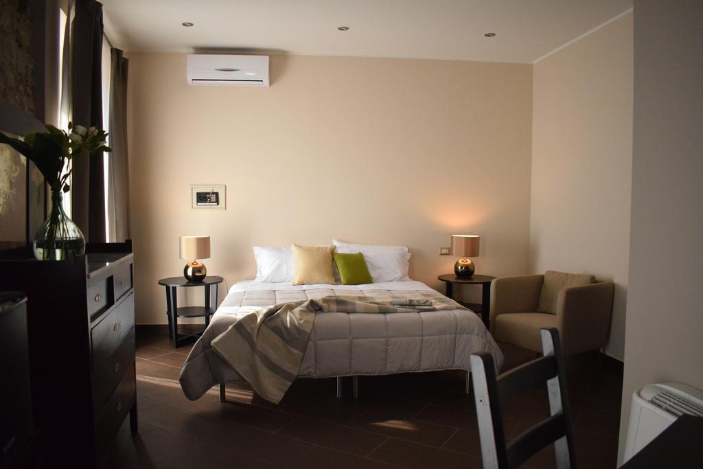 Cento Tari' Guest House กัสตีลโยเน ดิ ซิชีเลีย ภายนอก รูปภาพ