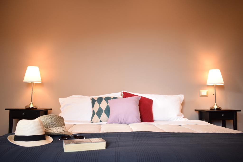 Cento Tari' Guest House กัสตีลโยเน ดิ ซิชีเลีย ภายนอก รูปภาพ