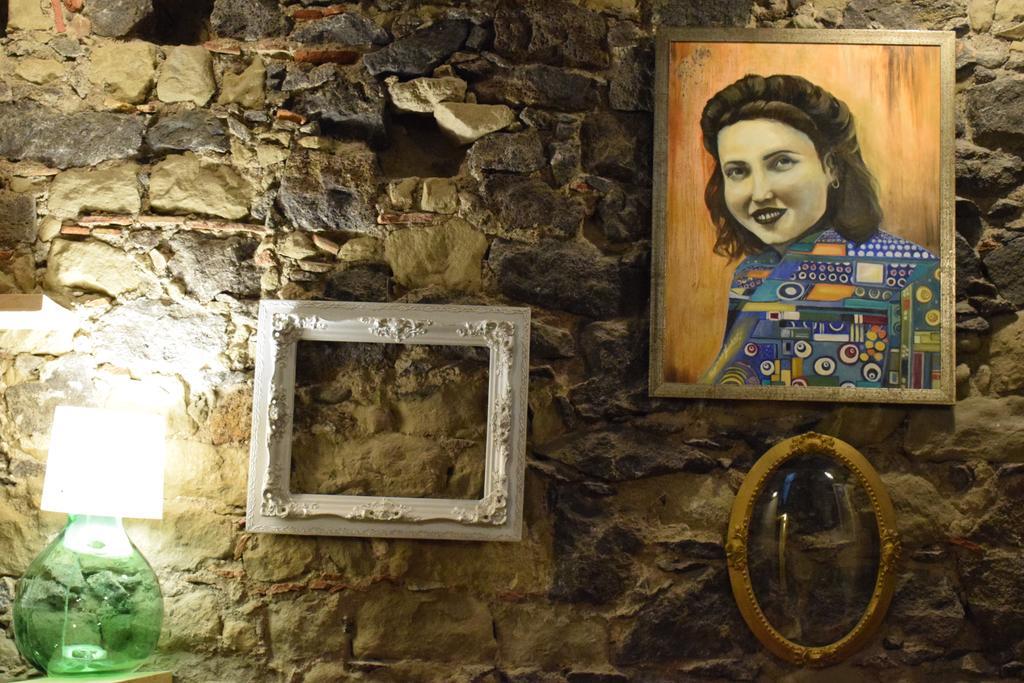 Cento Tari' Guest House กัสตีลโยเน ดิ ซิชีเลีย ภายนอก รูปภาพ