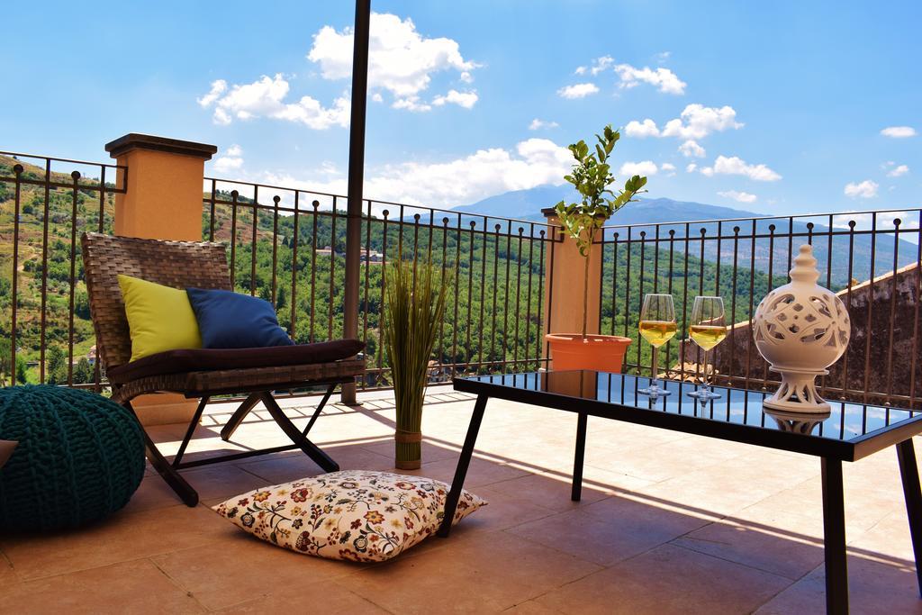 Cento Tari' Guest House กัสตีลโยเน ดิ ซิชีเลีย ภายนอก รูปภาพ